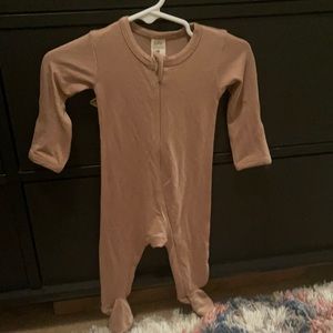 Kate Quinn Footed Bamboo